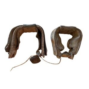 Primitive Antique Leather Horse Stirrups (2) Equestrian Tack Rustic Barn‎ Decor
